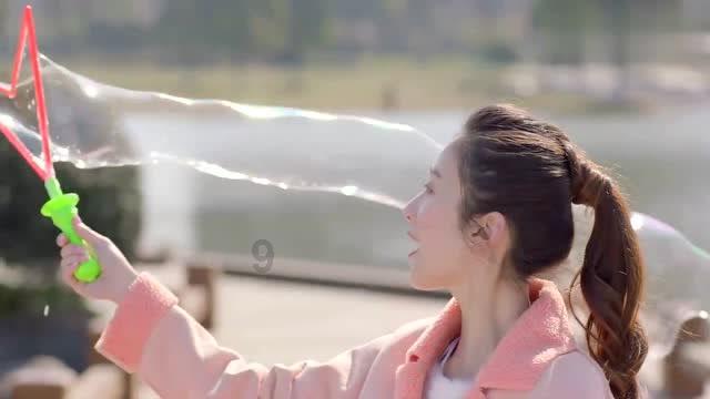 哪些简单易学的伸展动作可以缓解上班族的颈部疲劳？